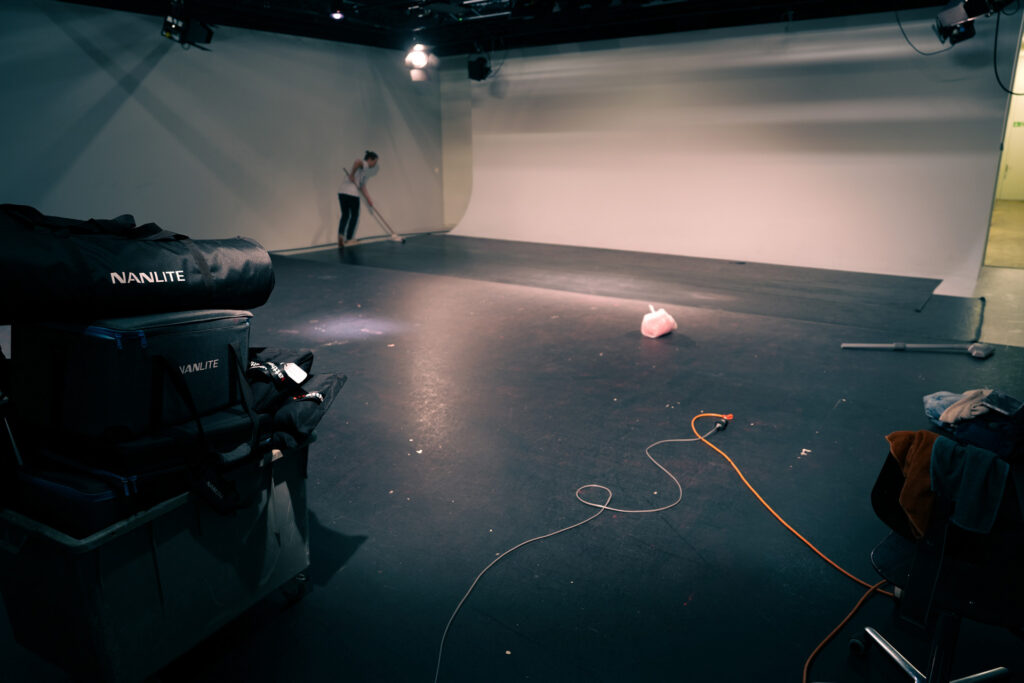 Echo – Behind the Scenes Studio